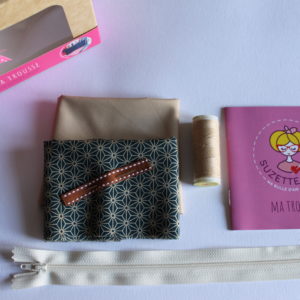 Kit couture – Retour de Shinjuku, marine – Pochette zippée